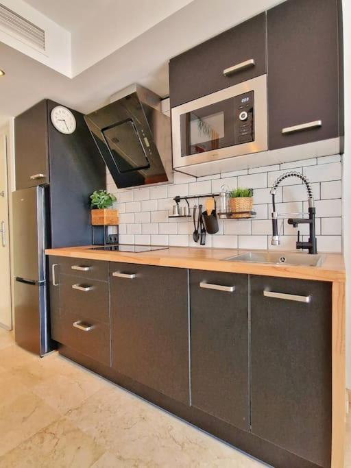 شقة Acogedor Piso Con Terraza Y Parking! بينالماذينا المظهر الخارجي الصورة