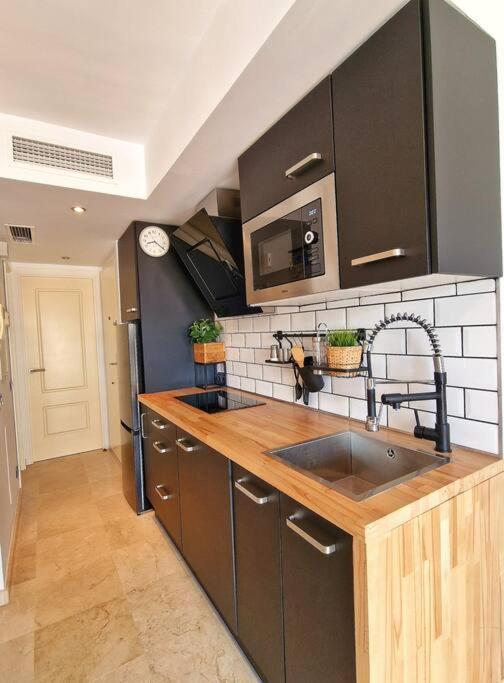شقة Acogedor Piso Con Terraza Y Parking! بينالماذينا المظهر الخارجي الصورة